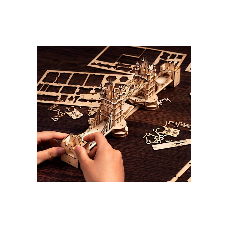 Tower Bridge petite - maquette 3D mobile en bois - BCD JEUX