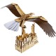 Maquette en bois animée Aigle survolant New York