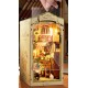 Maquette en bois lumineuse Serre-livres Rue fleurie